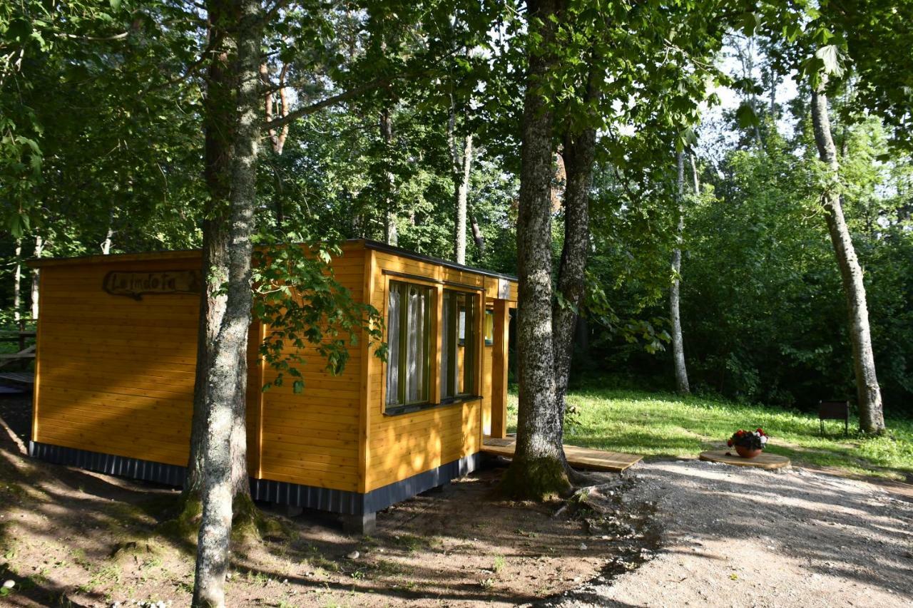 Kempings Ezerpriedes Burtnieki  Esterno foto